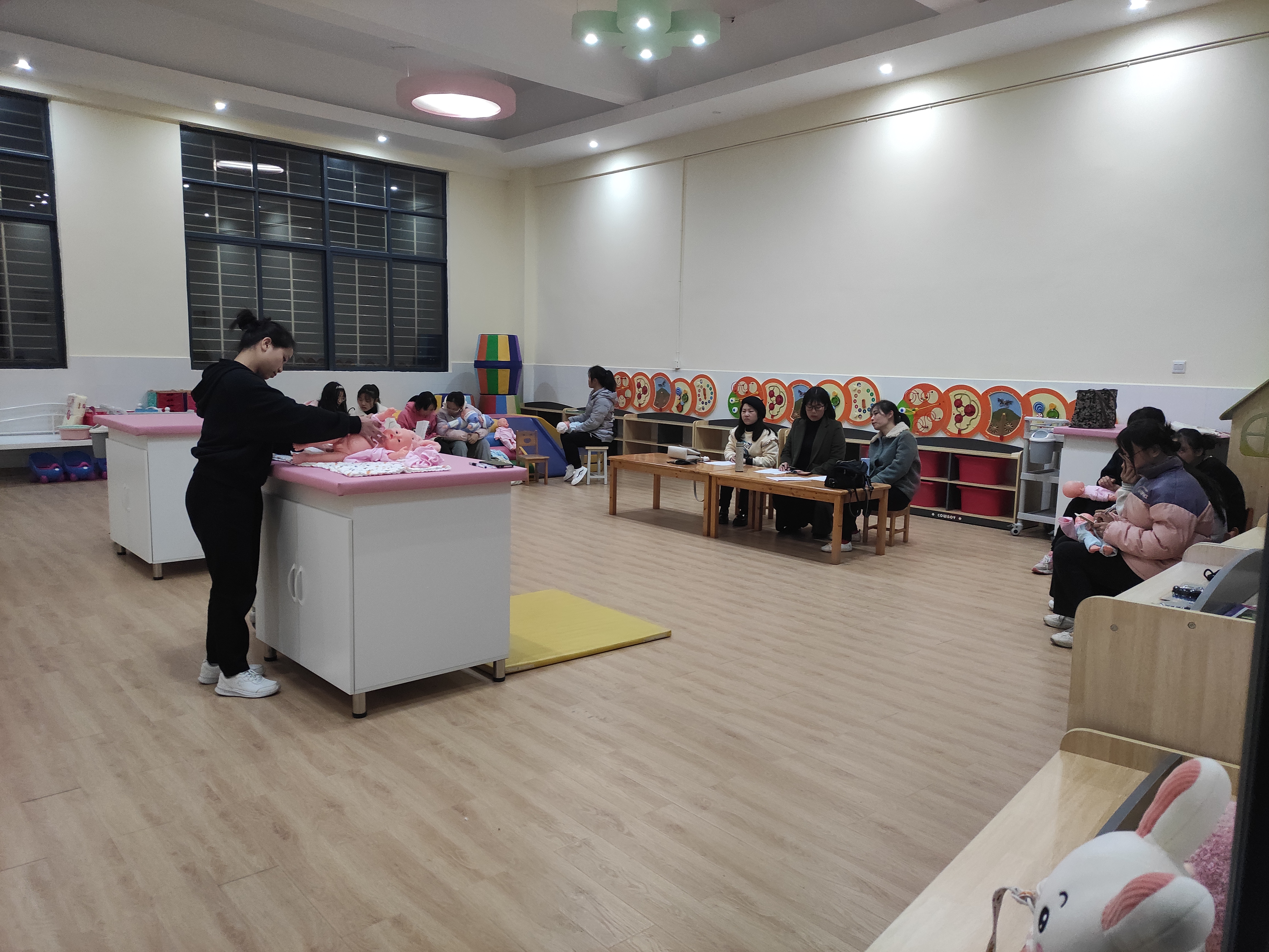 照护1.jpg 照护1.jpg
