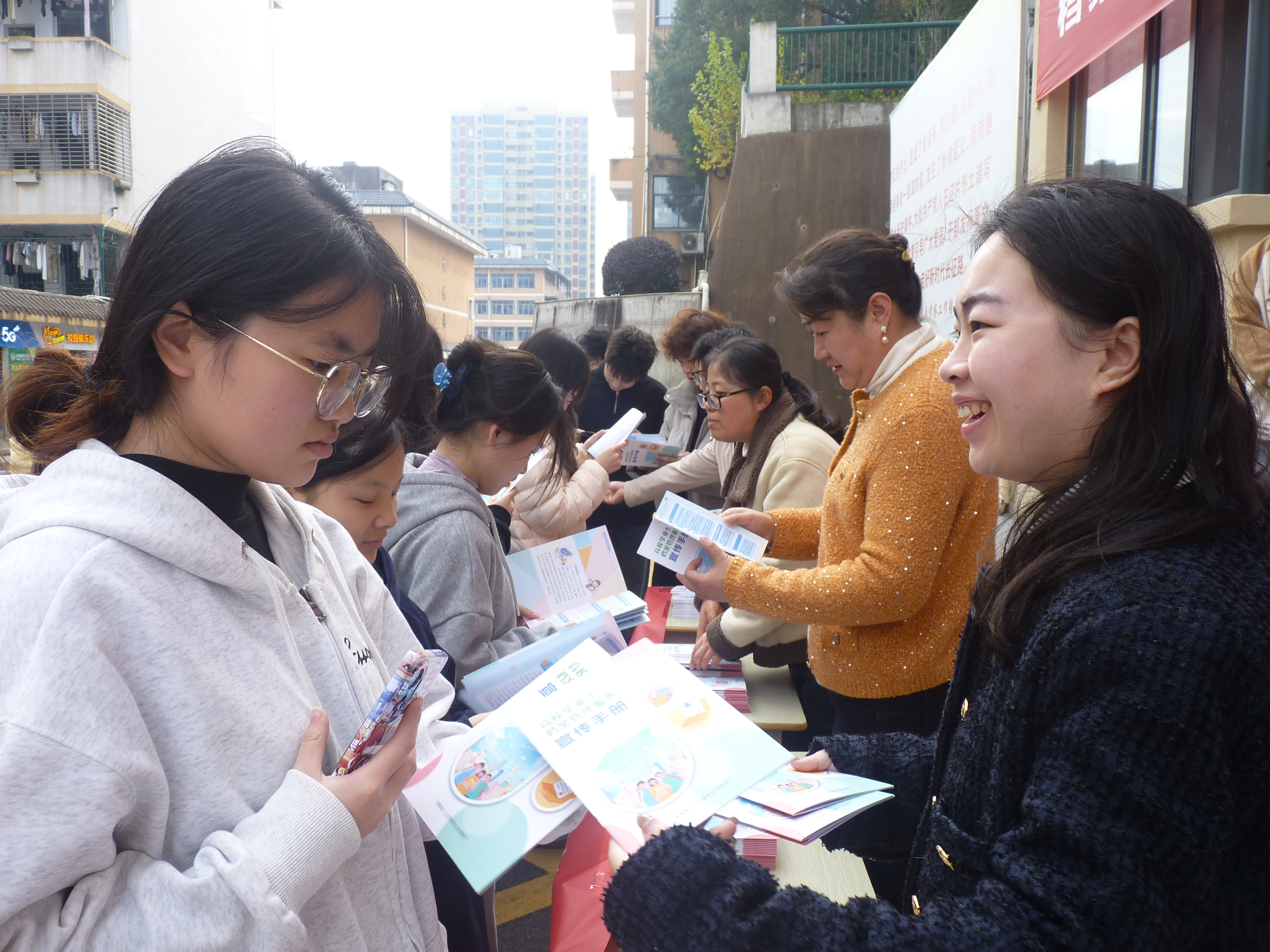 图二 活动现场.JPG