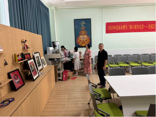 实创中心对实训楼进行期末安全检查